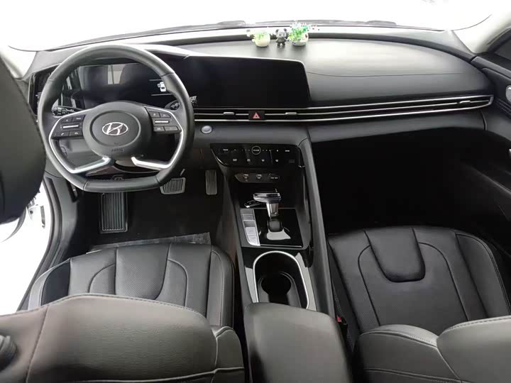 Фото 7 - Hyundai Elantra N line