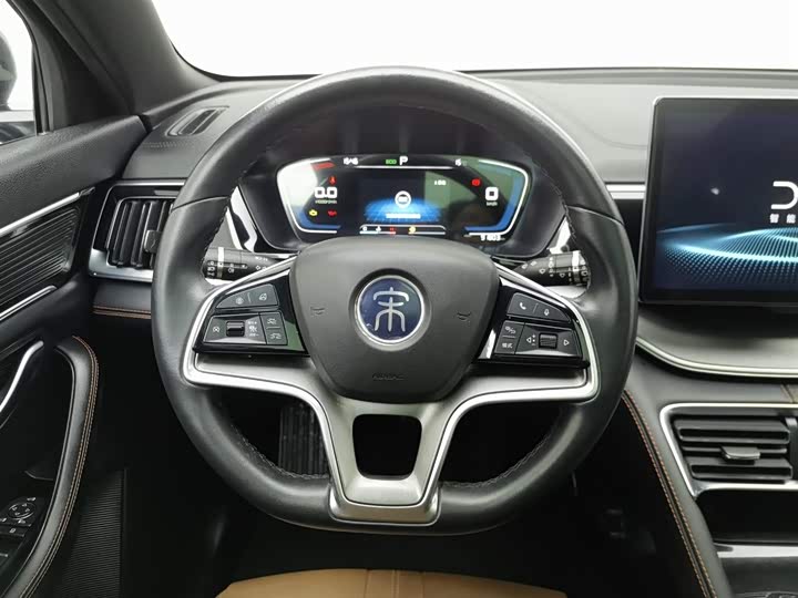 Фото 11 - BYD Song Plus