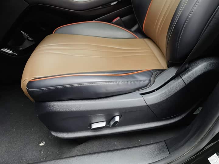 Фото 20 - BYD Song Plus