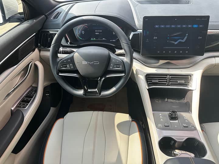 Фото 15 - BYD Song Plus Hybrid/EV