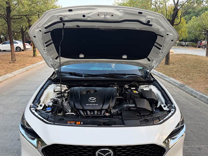 Фото 13 - Mazda 3 (Axela)