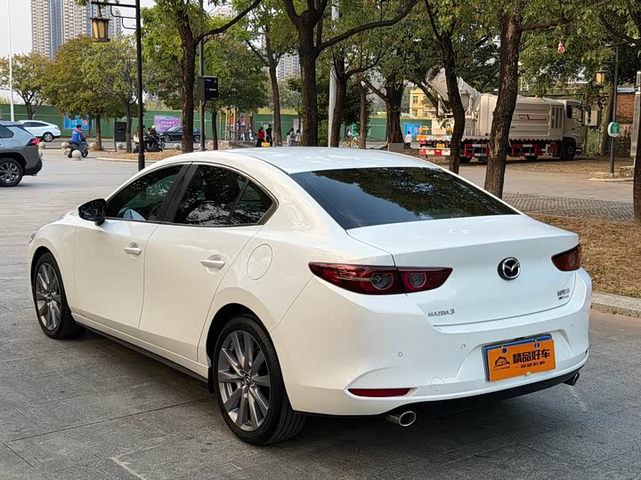 Фото 15 - Mazda 3 (Axela)