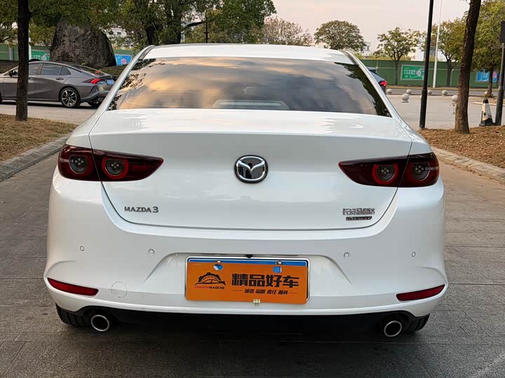 Фото 16 - Mazda 3 (Axela)