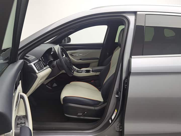 Фото 10 - BYD Song Plus Hybrid/EV