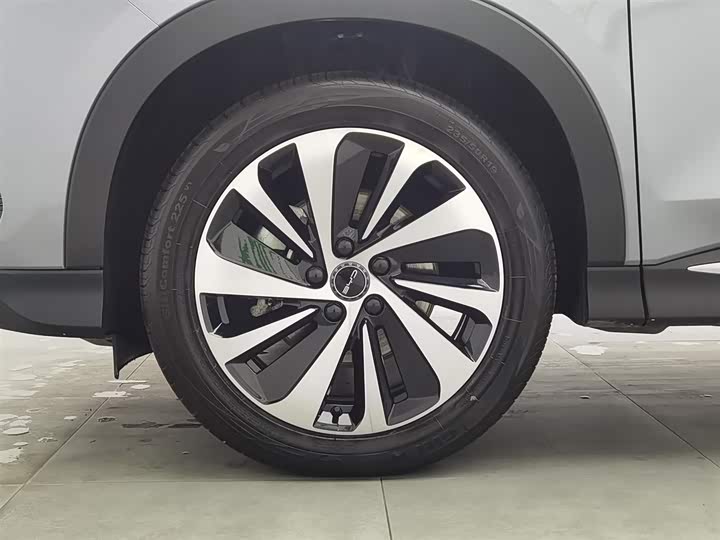 Фото 17 - BYD Song Plus Hybrid/EV