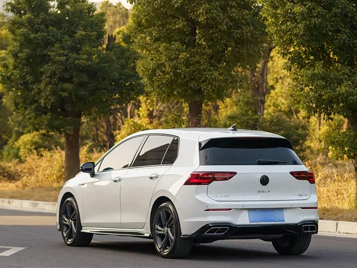 Фото 6 - Volkswagen Golf