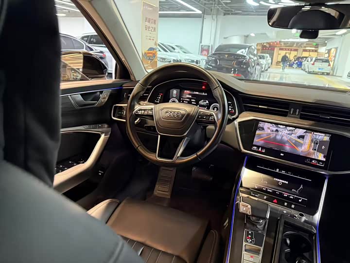 Фото 4 - Audi A6L