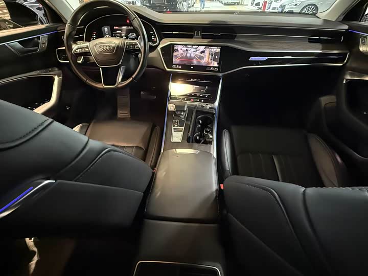 Фото 5 - Audi A6L