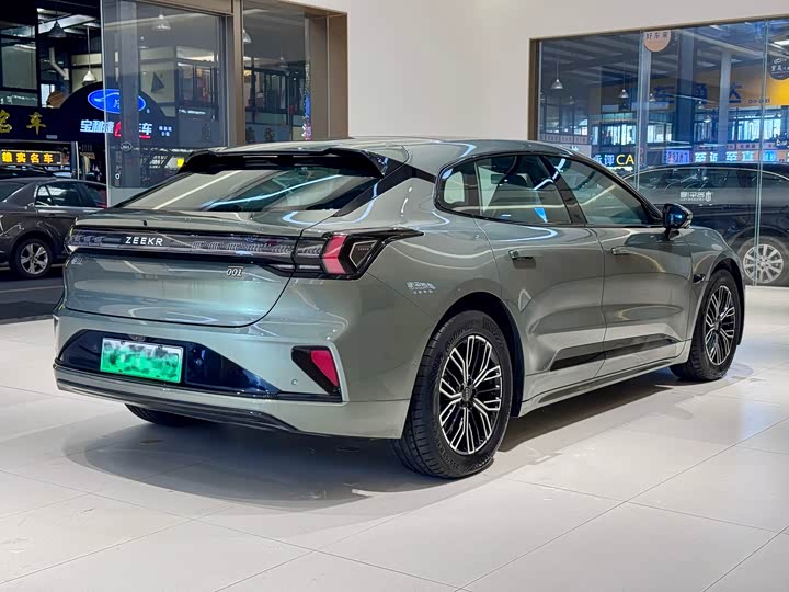 Фото 5 - Zeekr 001