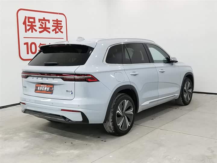 Фото 2 - Geely Monjaro