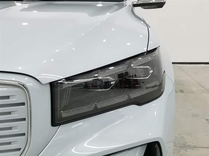 Фото 7 - Geely Monjaro