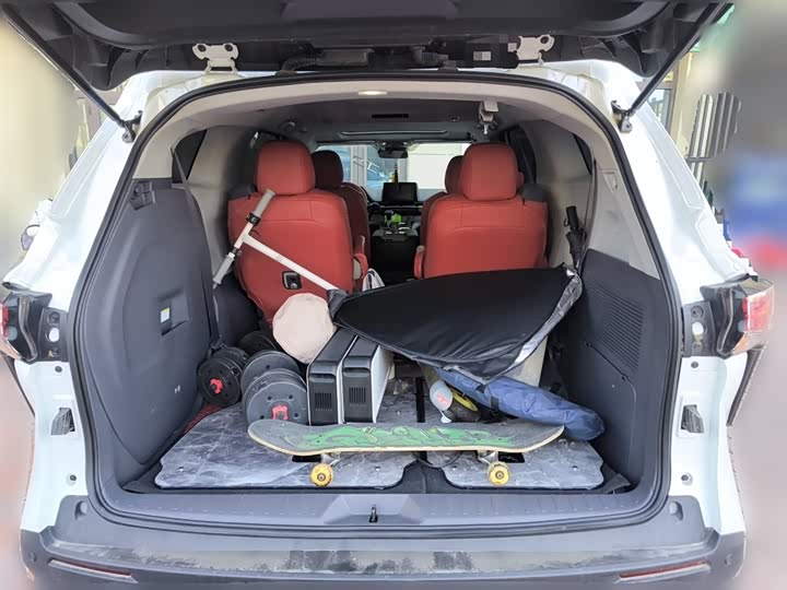 Фото 10 - Toyota Sienna