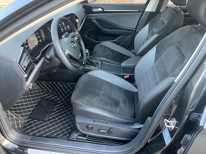 Фото 13 - Volkswagen Sagitar L