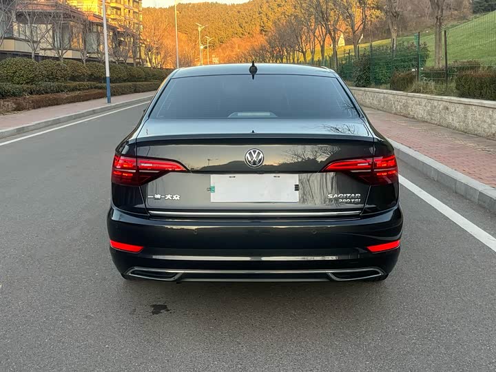 Фото 6 - Volkswagen Sagitar L