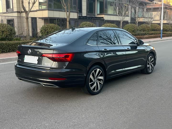 Фото 7 - Volkswagen Sagitar L