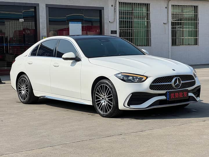 Фото 1 - Mercedes-Benz C-Class