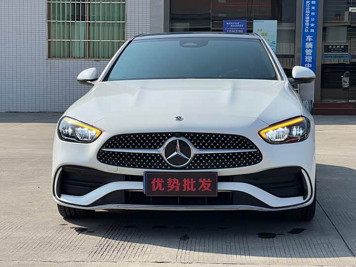 Фото 2 - Mercedes-Benz C-Class