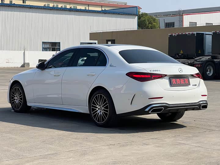 Фото 7 - Mercedes-Benz C-Class