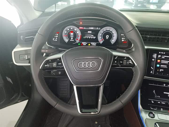 Фото 11 - Audi A6L