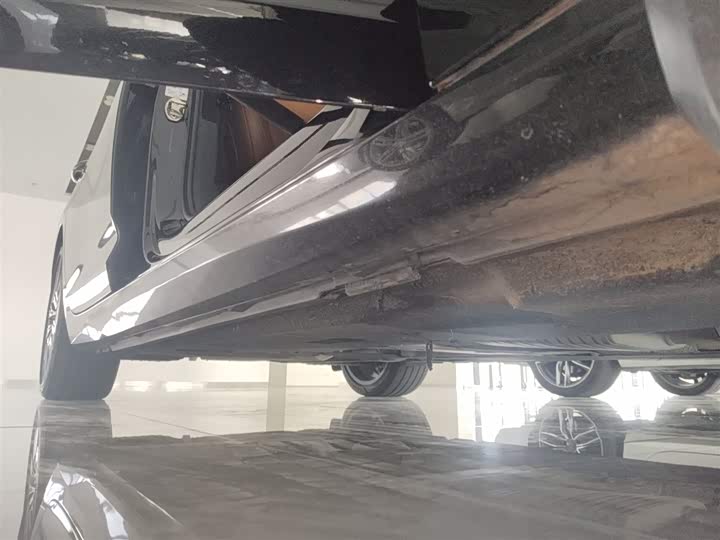 Фото 21 - Audi A6L