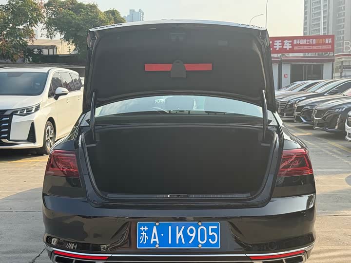 Фото 8 - Volkswagen Magotan