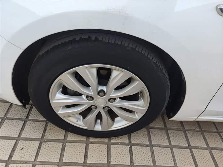 Фото 23 - Buick Excelle GT