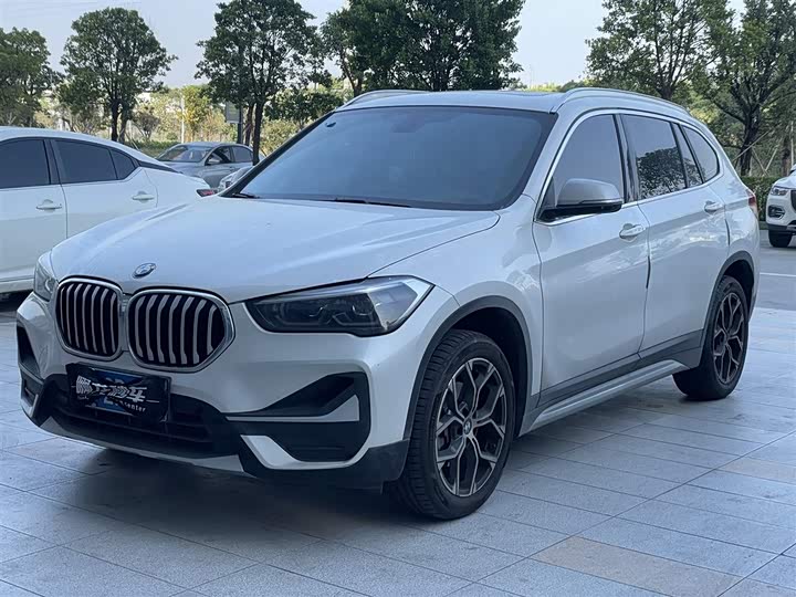 Фото 1 - BMW X1