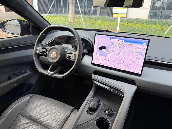 Фото 13 - Zeekr 001