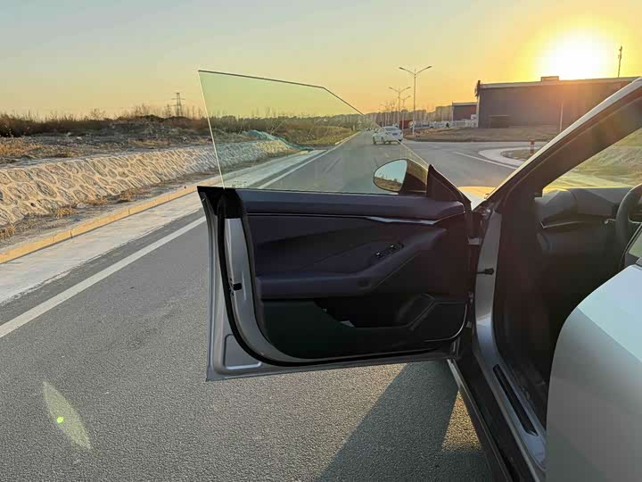 Фото 11 - XPeng P7