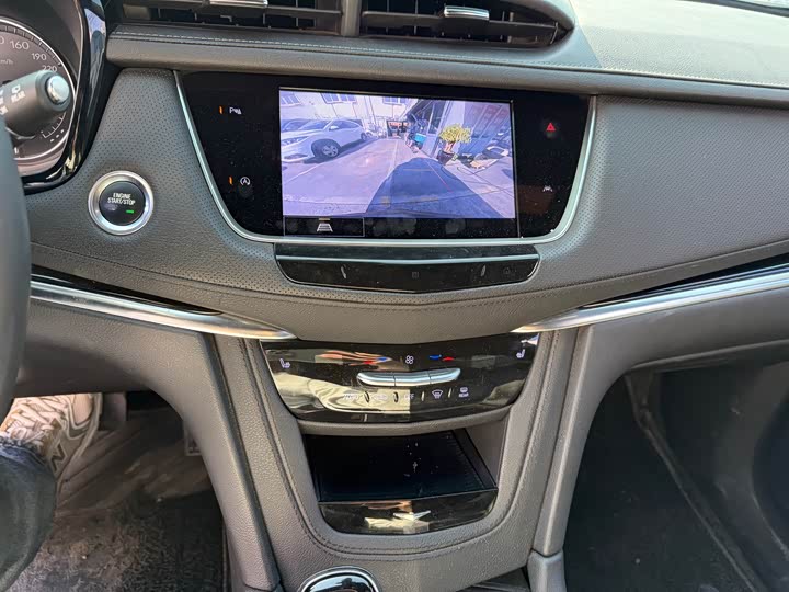 Фото 5 - Cadillac XT6