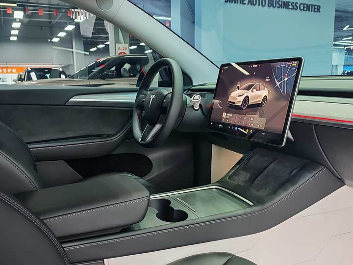 Фото 6 - Tesla Model Y