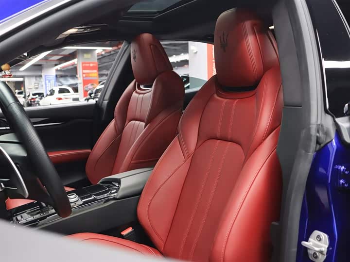 Фото 11 - Maserati Ghibli