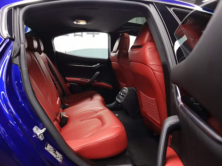 Фото 22 - Maserati Ghibli