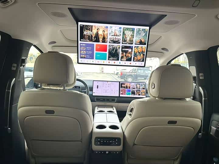 Фото 6 - LiXiang Mega