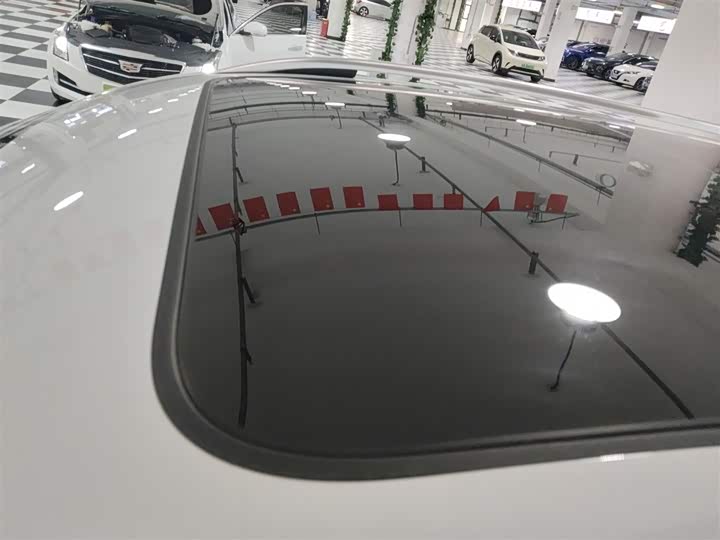 Фото 27 - Volkswagen T-Roc