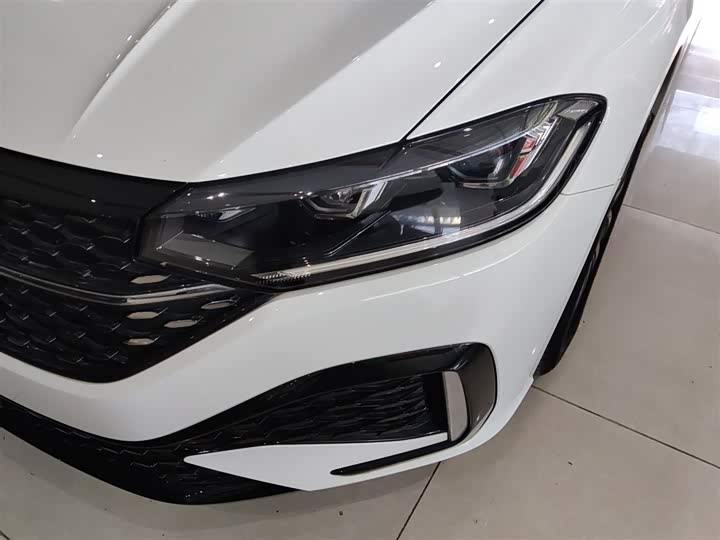 Фото 24 - Volkswagen Lavida