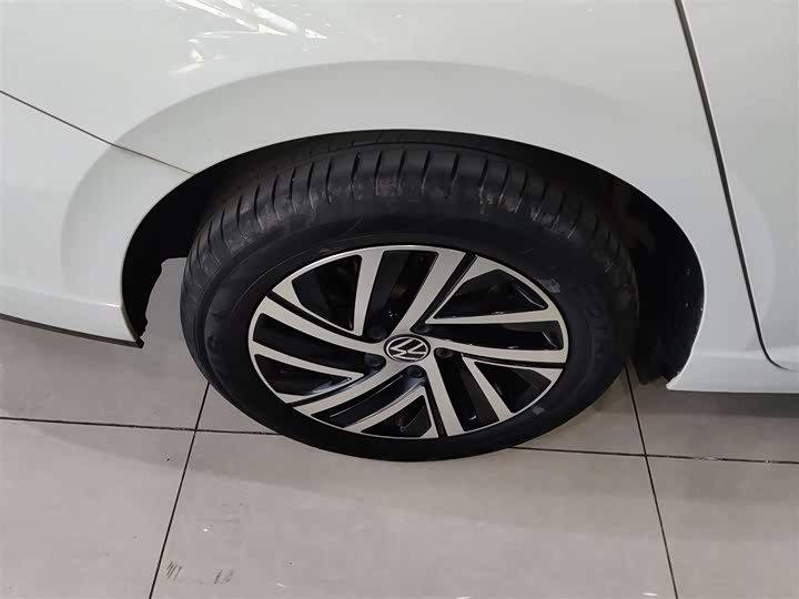 Фото 26 - Volkswagen Lavida