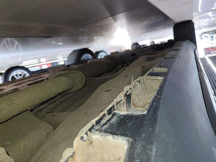 Фото 22 - Geely Okavango