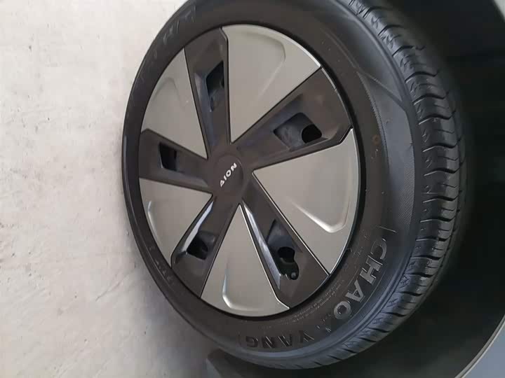 Фото 26 - GAC Aion Y