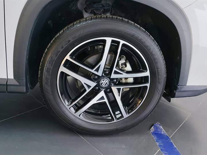 Фото 6 - MG Motor One