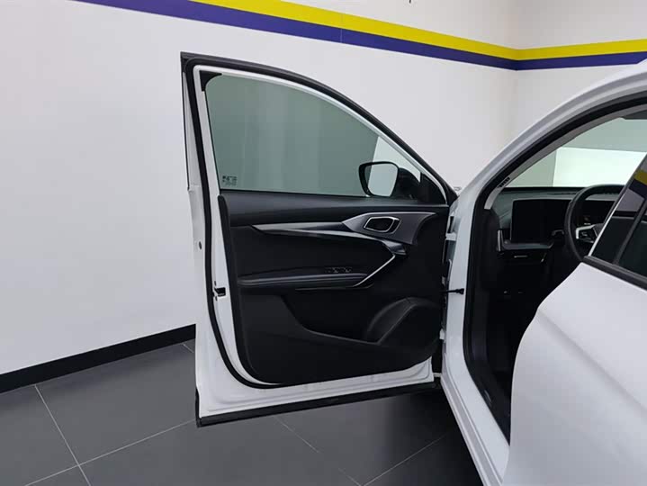 Фото 7 - MG Motor One