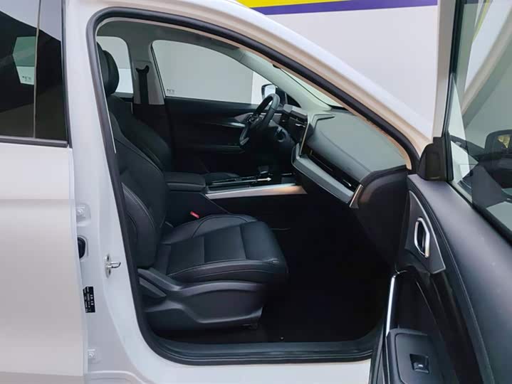 Фото 8 - MG Motor One