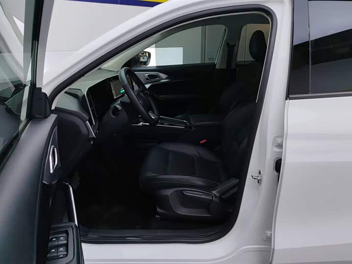 Фото 9 - MG Motor One