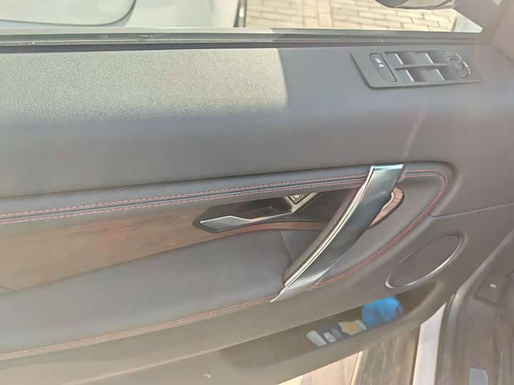 Фото 13 - Land Rover Discovery Sport