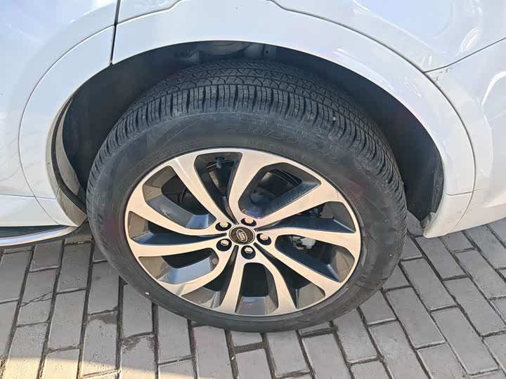 Фото 15 - Land Rover Discovery Sport