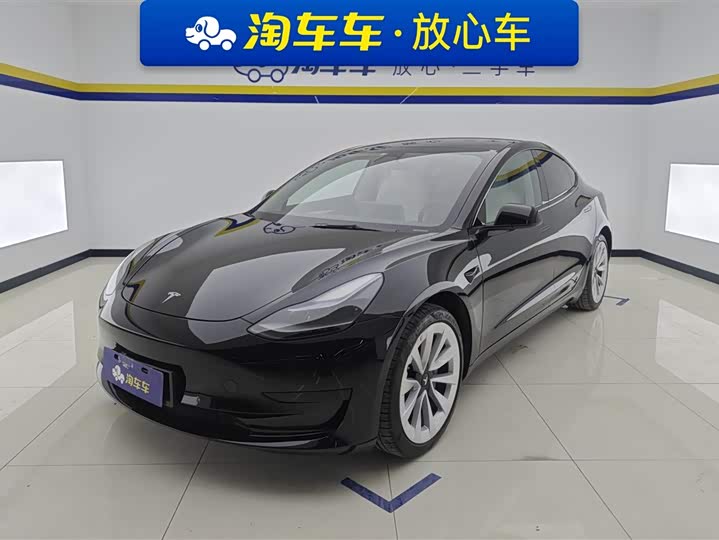 Фото 1 - Tesla Model 3