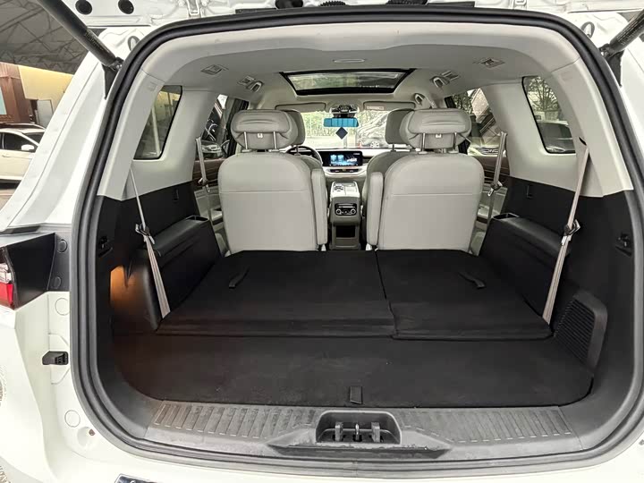 Фото 13 - Ford Equator