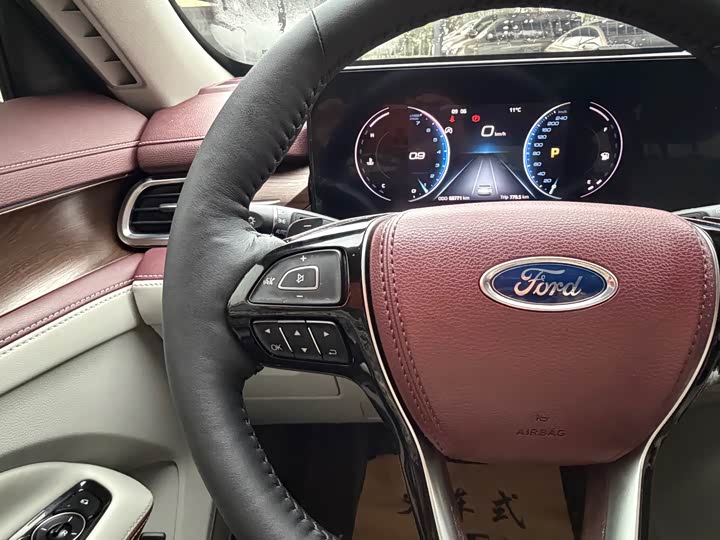 Фото 20 - Ford Equator