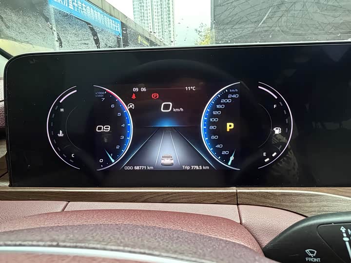 Фото 22 - Ford Equator