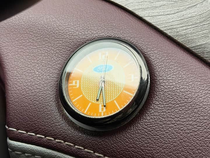 Фото 25 - Ford Equator